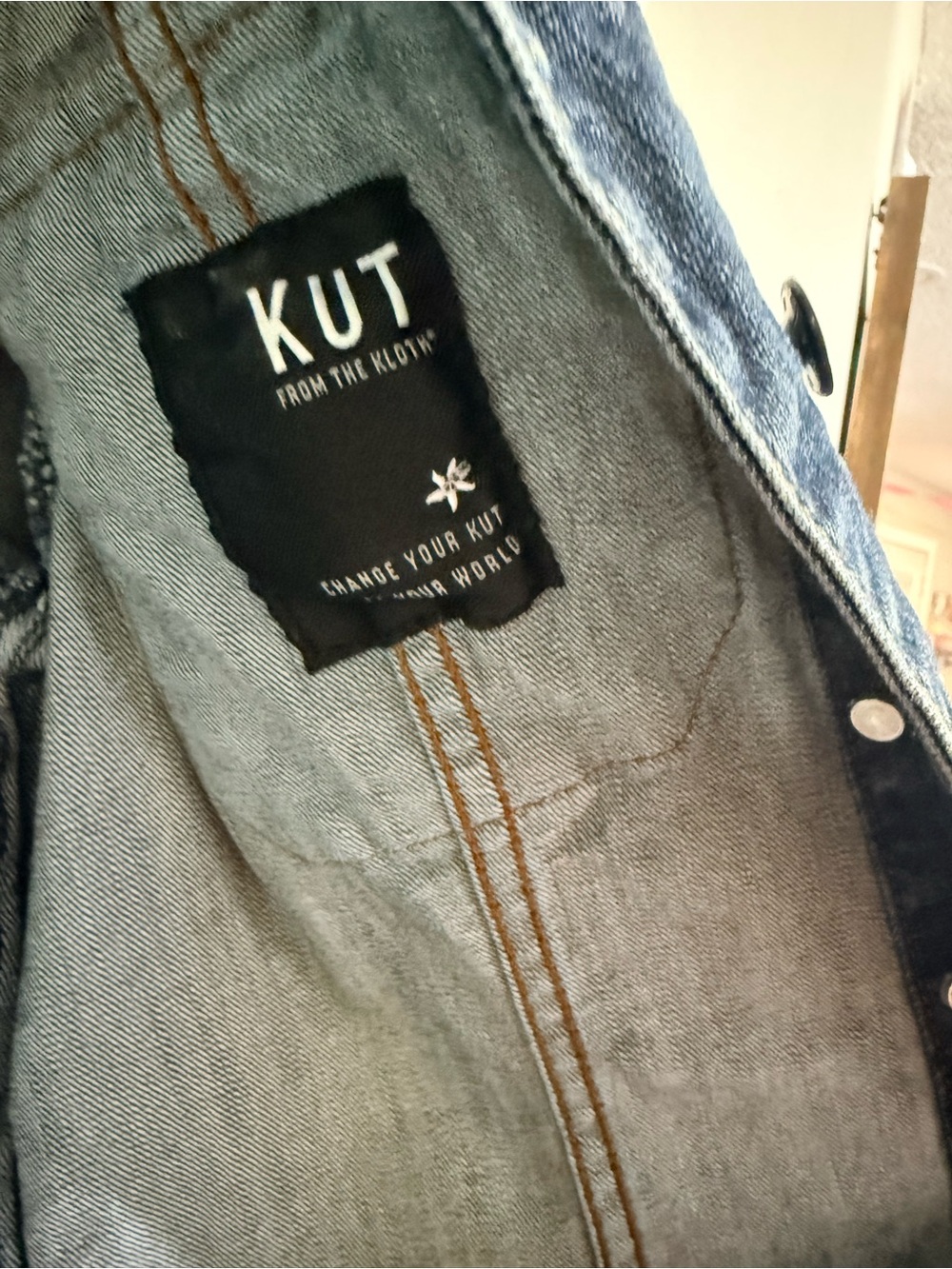 KUT From the Kloth Amelia Denim Jacket Medium Stretch Blue - Picture 6 of 11
